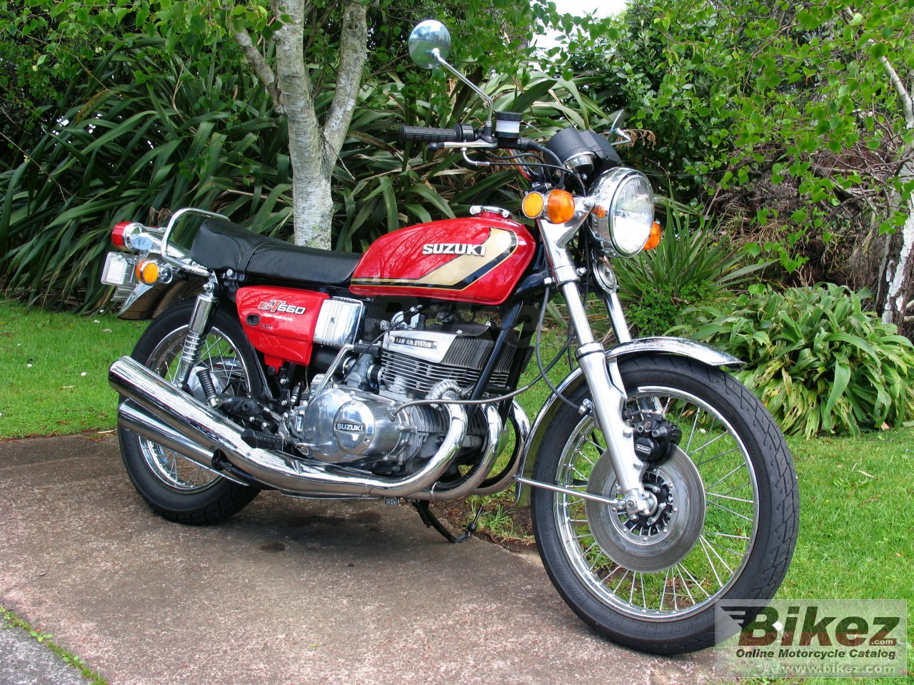 Big  gt 550 picture and wallpaper from Bikez.com